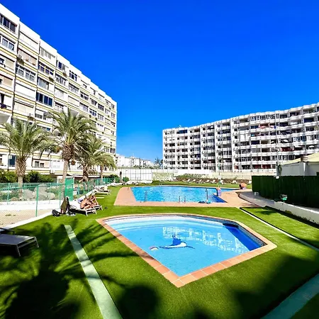Beautiful 2-bed In Near Yumbo Apartamento